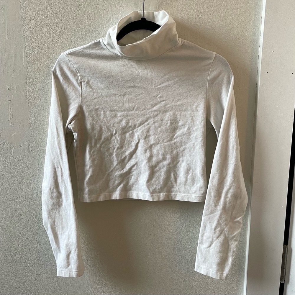 Forever 21 White Long-sleeve Turtleneck Top